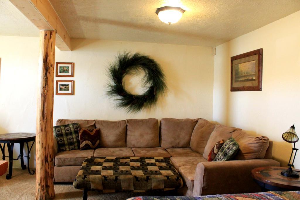 Moose Creek Cabins Motel West Yellowstone Ngoại thất bức ảnh